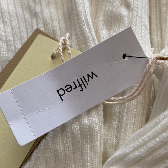 NWT Aritzia Wilfred Free Starsky Longsleeve - Light Birch XS - Picture 11 of 11